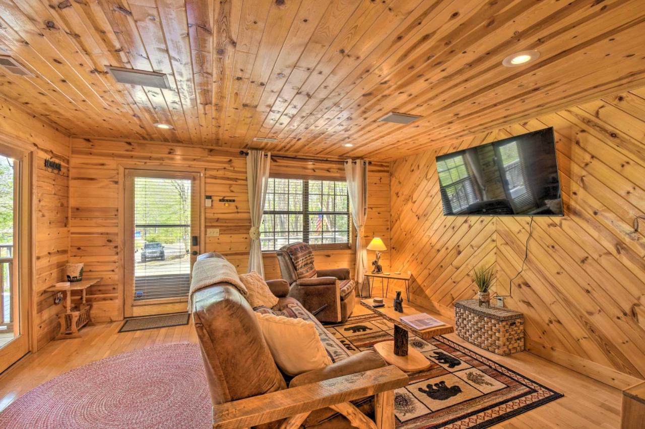 Cozy Hiawassee Cabin With Fire Pit And Mtn Views! Zewnętrze zdjęcie