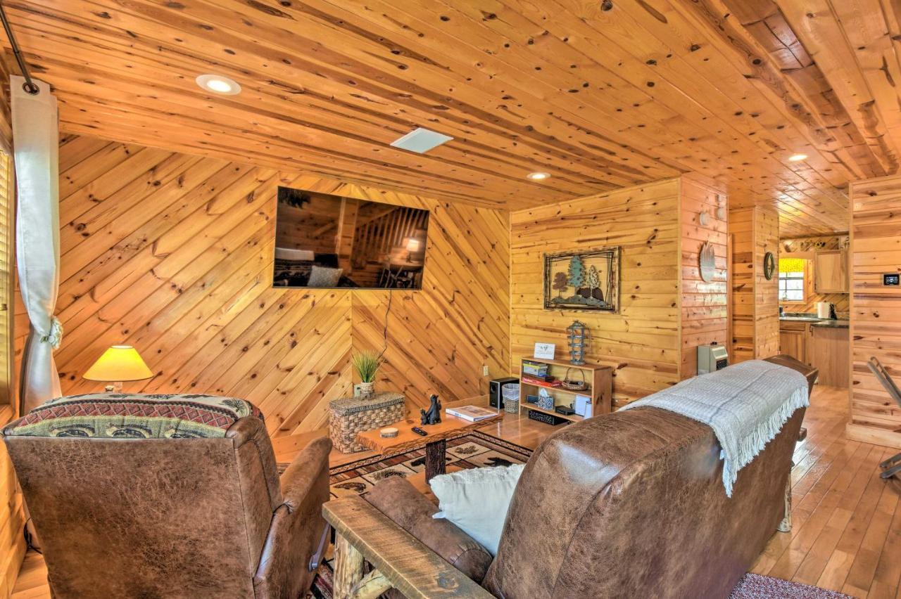 Cozy Hiawassee Cabin With Fire Pit And Mtn Views! Zewnętrze zdjęcie