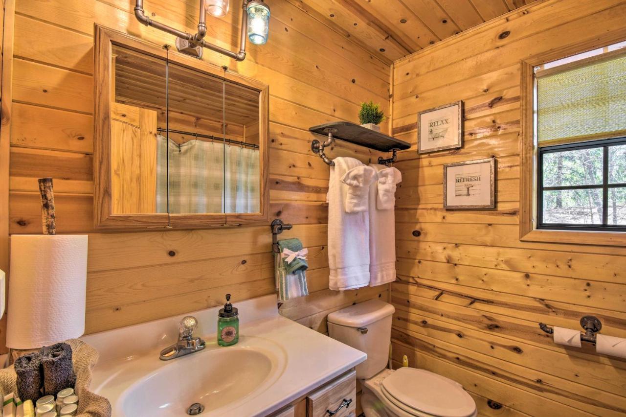 Cozy Hiawassee Cabin With Fire Pit And Mtn Views! Zewnętrze zdjęcie