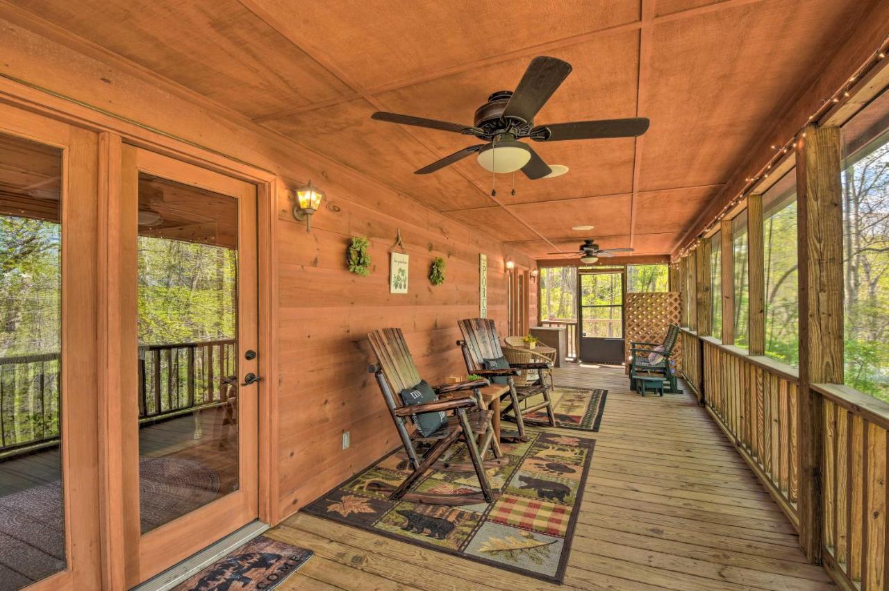 Cozy Hiawassee Cabin With Fire Pit And Mtn Views! Zewnętrze zdjęcie
