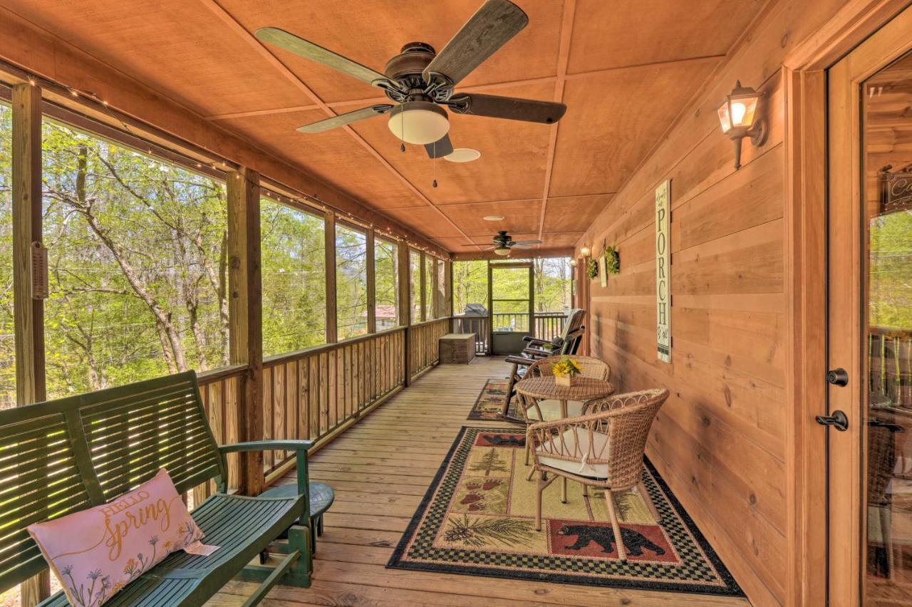 Cozy Hiawassee Cabin With Fire Pit And Mtn Views! Zewnętrze zdjęcie